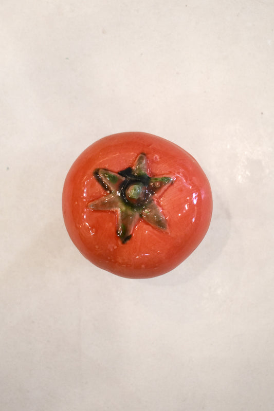 Tomate pequeño